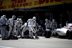 Felipe Massa, Williams FW38, makes a pit stop during the race