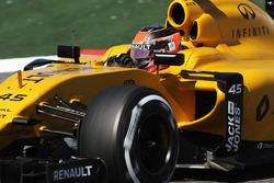 Esteban Ocon, pilote d'essais et de réserve Renault Sport F1 Team R.S.16