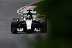 Lewis Hamilton, Mercedes AMG F1 W07 Hybrid