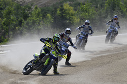 Валентино Росси и участники Yamaha VR46 Master Camp