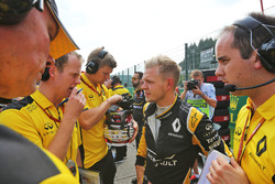 Kevin Magnussen, Renault Sport F1 Team on the grid