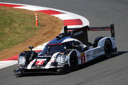 #2 Porsche Team Porsche 919 Hybrid: Romain Dumas, Neel Jani, Marc Lieb