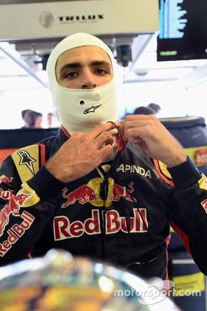 Carlos Sainz Jr., Scuderia Toro Rosso STR11