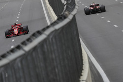 Sebastian Vettel, Ferrari SF71H et Charles Leclerc, Sauber C37