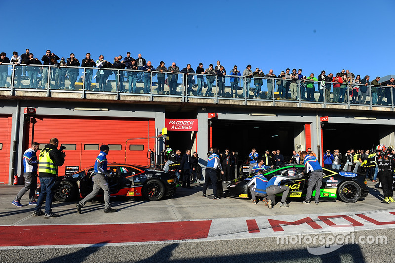 #17 Antonelli Motorsport: Loris Spinelli, Mikael Grenier, #30 Antonelli Motorsport: Emilian Dumitru Puscasu, Kikko Galbiati, Giraudi Gianluca