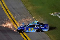 Ricky Stenhouse Jr., Roush Fenway Racing, Ford Fusion Fifth Third Bank wrecks