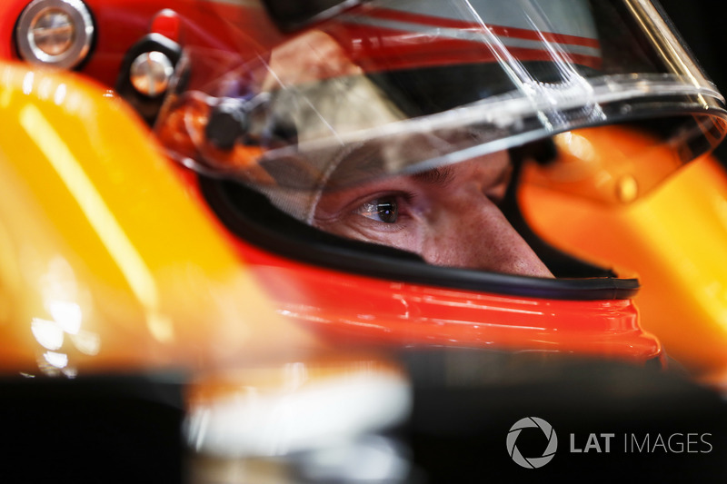 Oliver Turvey, McLaren MCL32