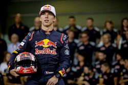 Pierre Gasly, Scuderia Toro Rosso à la photo d'équipe