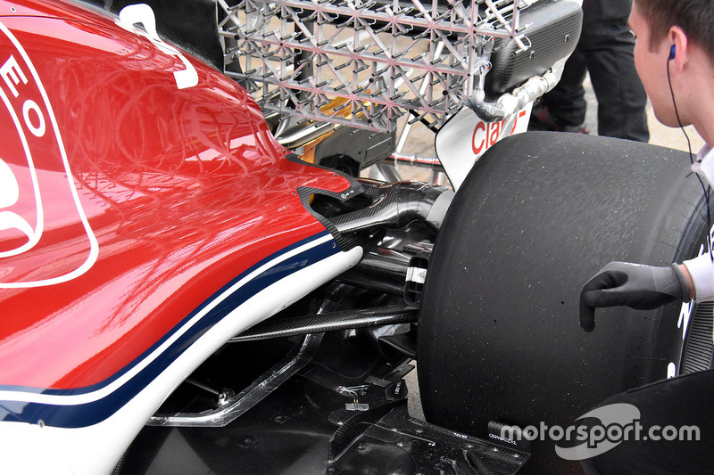 Sauber C37