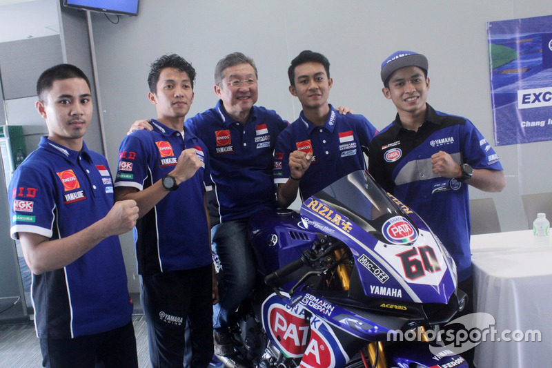 Pembalap Yamaha Racing Indonesia dan Presiden Direktur PT Yamaha Indonesia Motor Manufacturing (YIMM), Minoru Morimoto