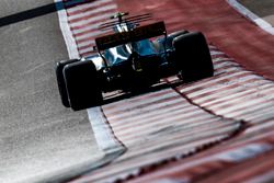 Карлос Сайнс-мл., Renault Sport F1 Team RS17