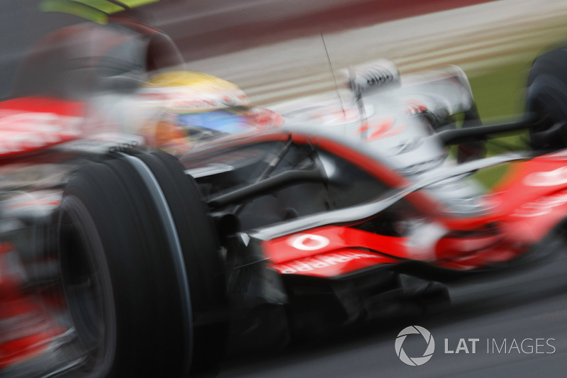 Lewis Hamilton, McLaren MP4-22