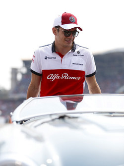 Charles Leclerc, Sauber, in the drivers parade