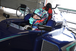 Billy Monger fait son retour en monoplace au volant d'une Carlin de British F3