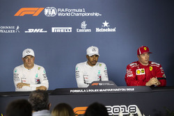 Valtteri Bottas, Mercedes-AMG F1 W09, Lewis Hamilton, Mercedes-AMG F1 and Kimi Raikkonen, Ferrari in the Press Conference
