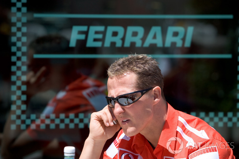 Разучившиеся проигрывать Ferrari и Михаэль Шумахер только привыкали к положению отстающих: запрет на смену шин по ходу гонки нанес катастрофический удар по позициям Bridgestone и их главных клиентов из Скудерии
