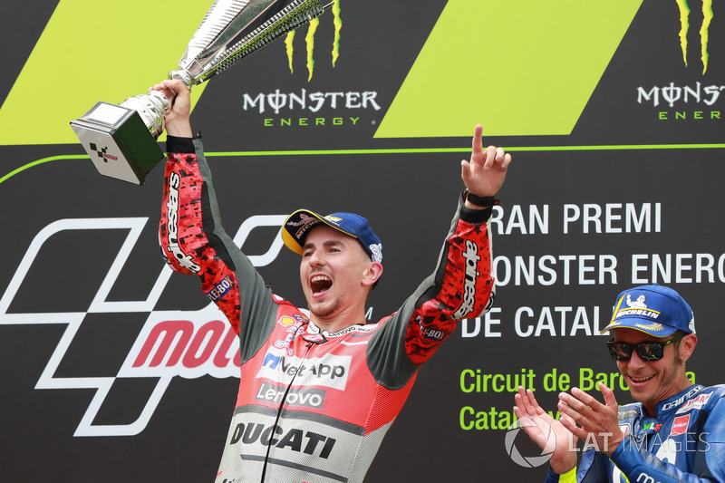 “Uma segunda vitória consecutiva é incrível. É incrível como mudamos em tão pouco tempo. Aqui nós fomos muito competitivos e muito constantes durante todo o fim de semana. O problema foi a largada.”