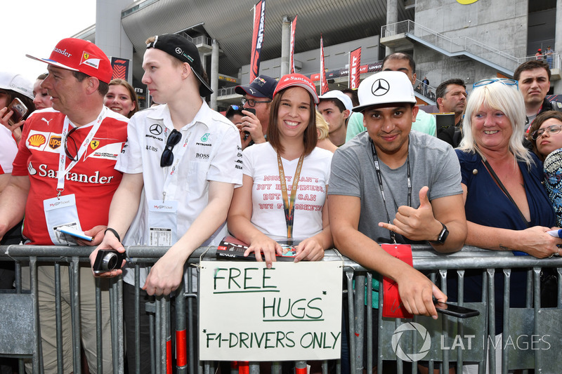 Rajongós csütörtök Barcelonában - F1 2018