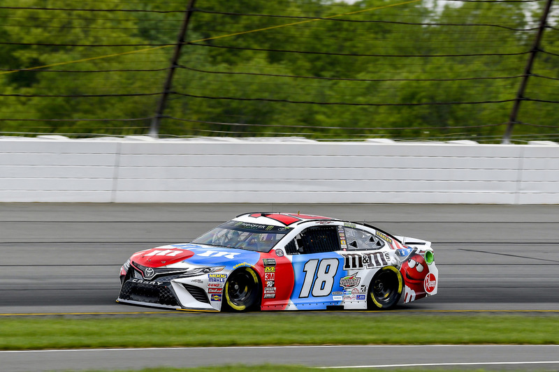 5. Kyle Busch, Joe Gibbs Racing, Toyota Camry M&M's Red White & Blue