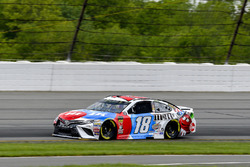 Kyle Busch, Joe Gibbs Racing, Toyota Camry M&M's Red White & Blue