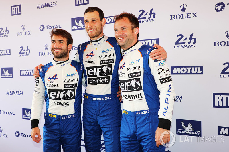 #36 Signatech Alpine Matmut Alpine A470: Nicolas Lapierre, Andre Negrao, Pierre Thiriet