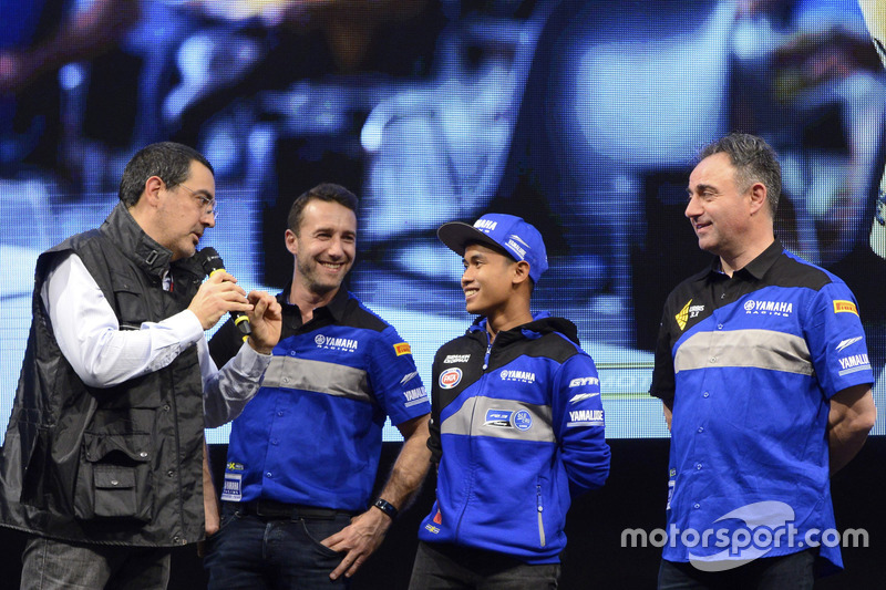 WorldSSP300: Galang Hendra, Team MotoX Racing dan Alberto Barozzi, Yamaha Motor Europe bLU cRU Racing Manager