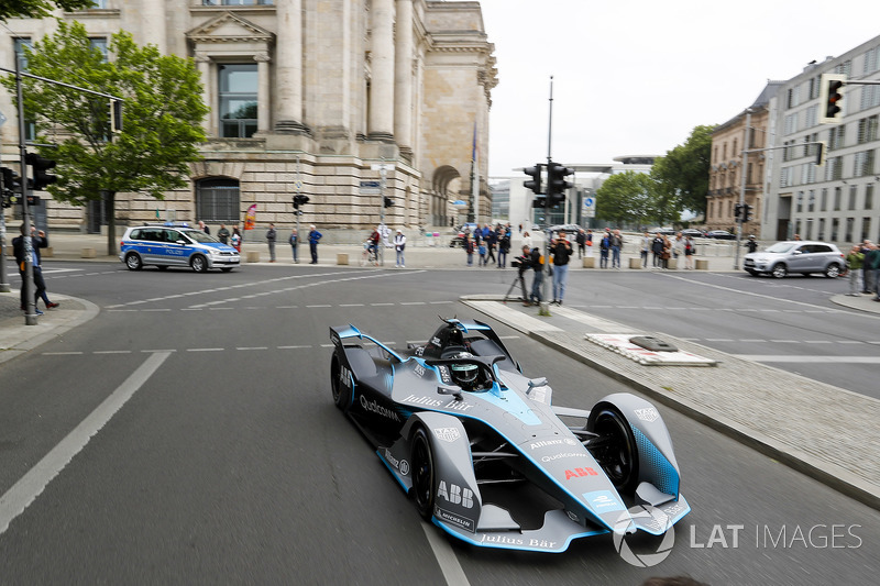 Formula 1 World Champion, Nico Rosberg, drives the Formula E Gen2 car around the streets of Berlin