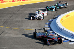 Tom Dillmann, Venturi Formula E Team, Jose Maria Lopez, Dragon Racing, Nelson Piquet Jr., Jaguar Racing