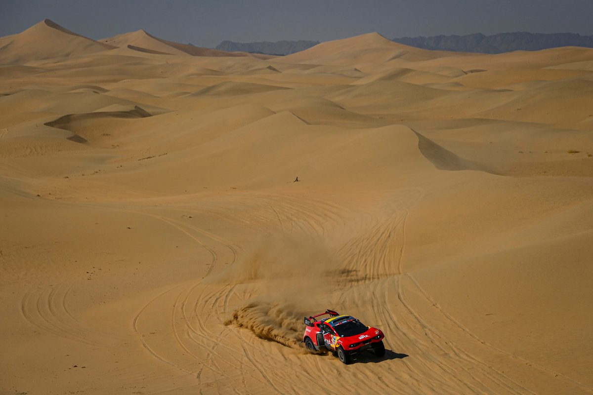 #211 Bahrain Raid Xtreme Prodrive: Sebastien Loeb, Fabian Lurquin