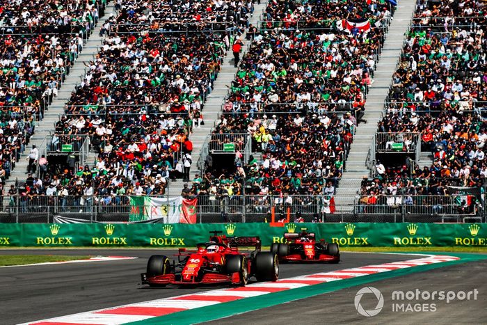 Charles Leclerc, Ferrari SF21, Carlos Sainz Jr., Ferrari SF21