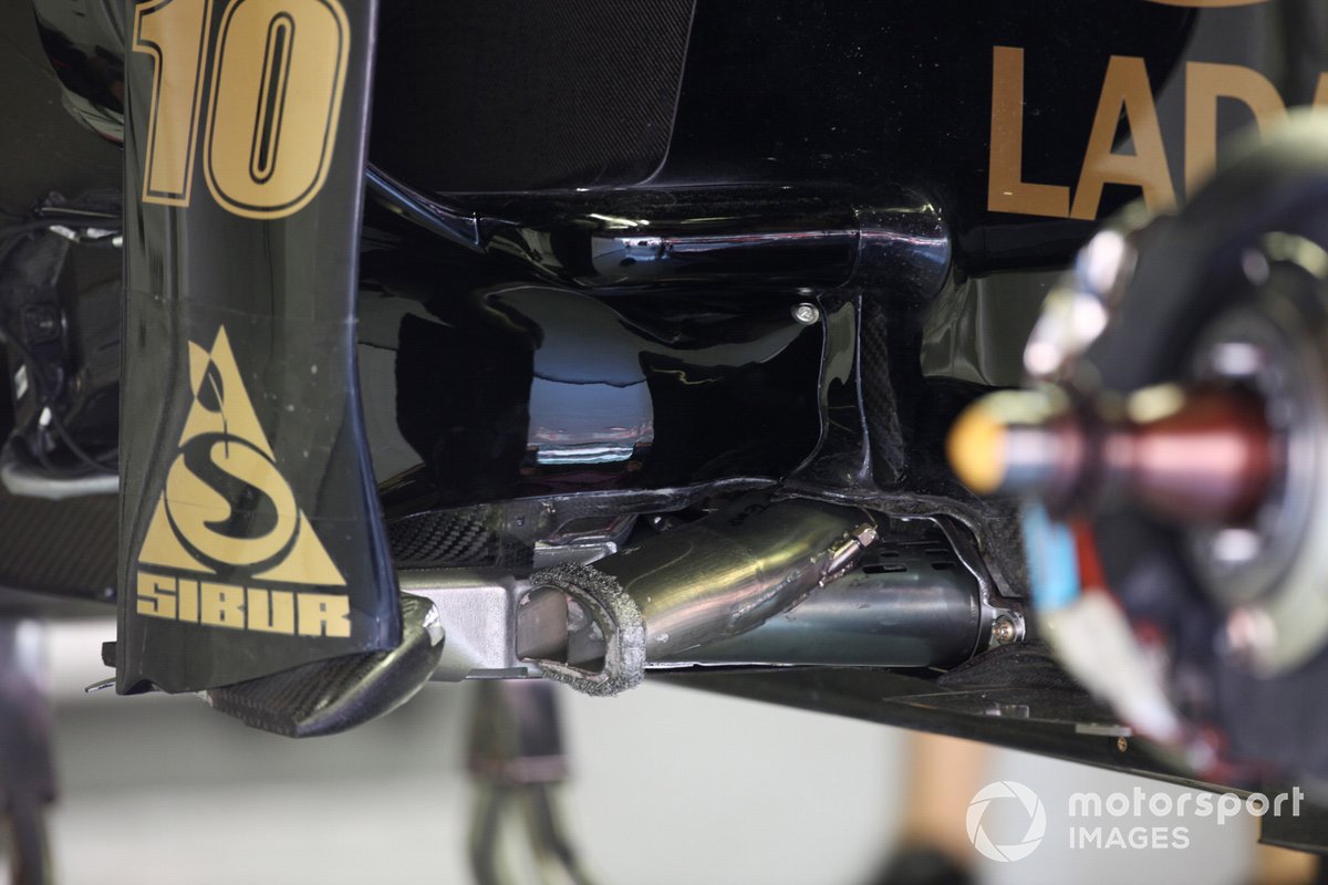 Lotus Renault GP R31 exhaust outlet detail