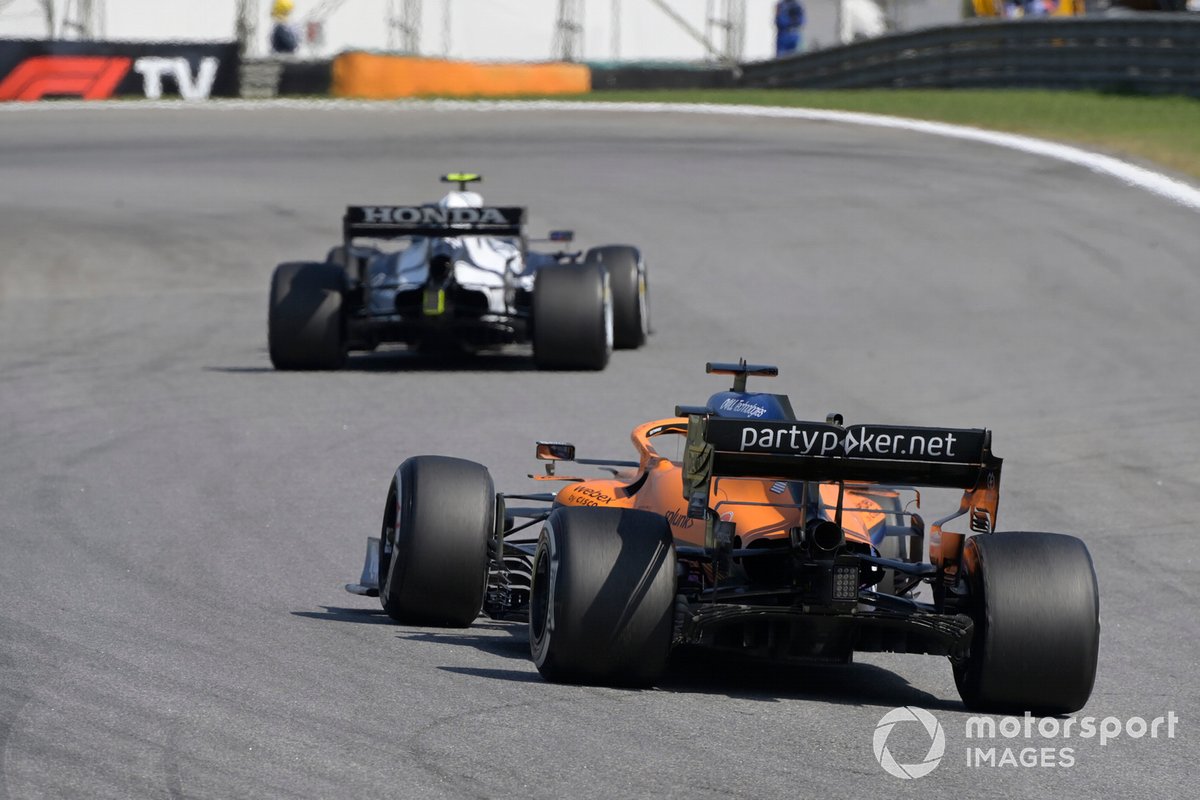 Pierre Gasly, AlphaTauri AT02, Daniel Ricciardo, McLaren MCL35M
