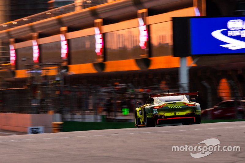 #97 Aston Martin Racing Aston Martin Vantage AMR: Alexander Lynn, Maxime Martin