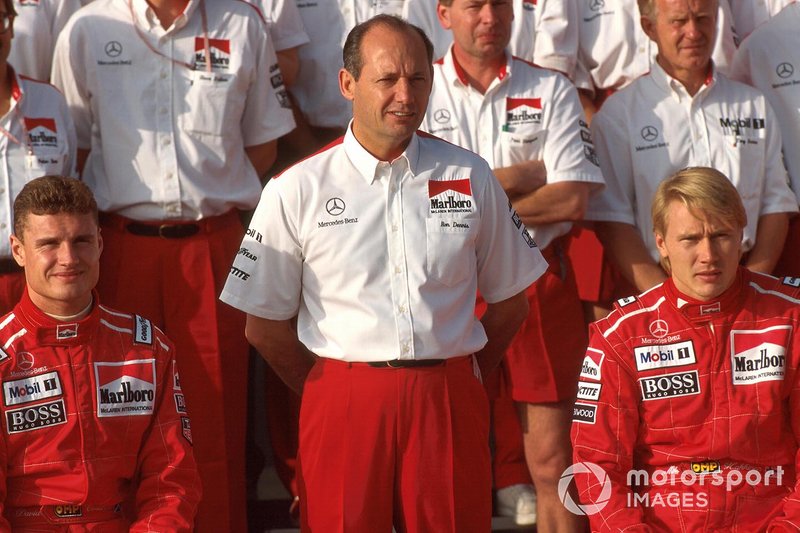 Ron Dennis, Mclaren Chief Executive with drivers David Coulthard and Mika Hakkinen