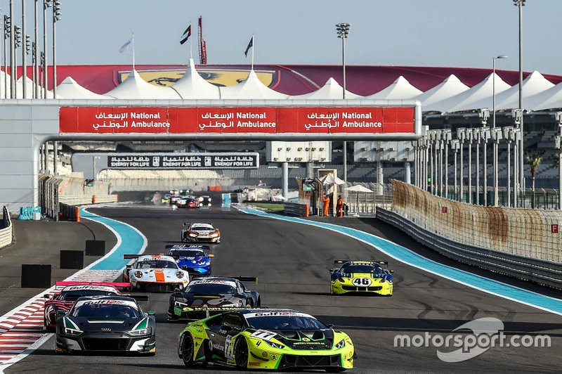 77 Barwell Motorsport Lamborghini Huracán GT3 Evo: Adrian Amstutz, Miguel Amos, Jordan Witt, Patrick Kujala