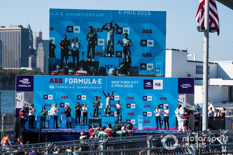 Podium: 1. Sébastien Buemi, 2. Mitch Evans, 3. Antonio Felix da Costa