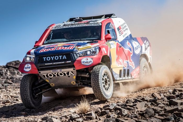 #300 Toyota Gazoo Racing Toyota Hilux: Nasser Al-Attiyah, Matthieu Baumel