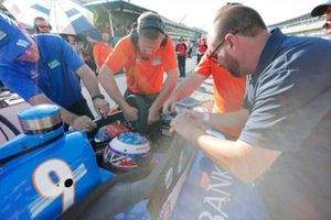 Scott Dixon, Chip Ganassi Racing Honda with aeroscreen