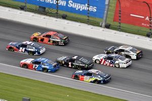 William Byron, Hendrick Motorsports, Chevrolet Camaro Liberty University and Martin Truex Jr., Joe Gibbs Racing, Toyota Camry Bass Pro Shops