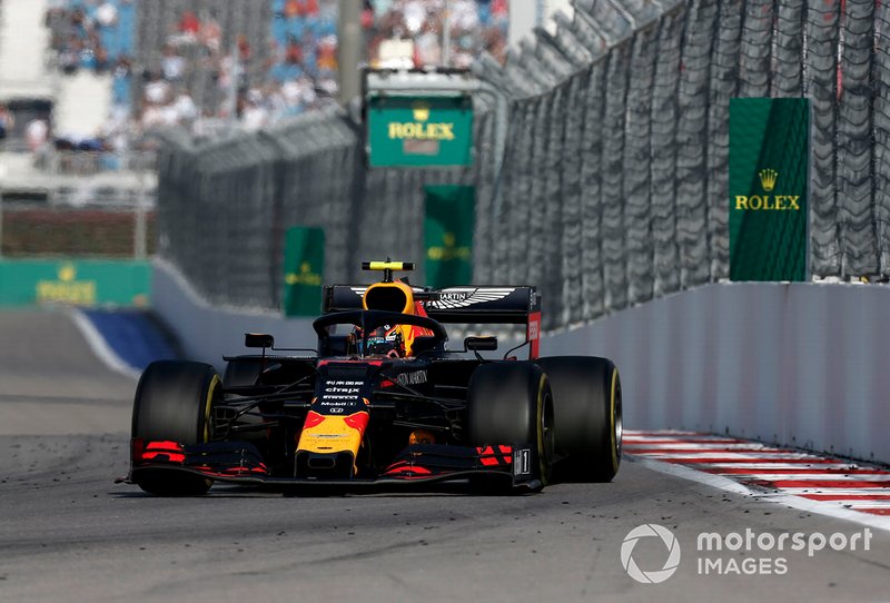 Alex Albon: 1 ponto