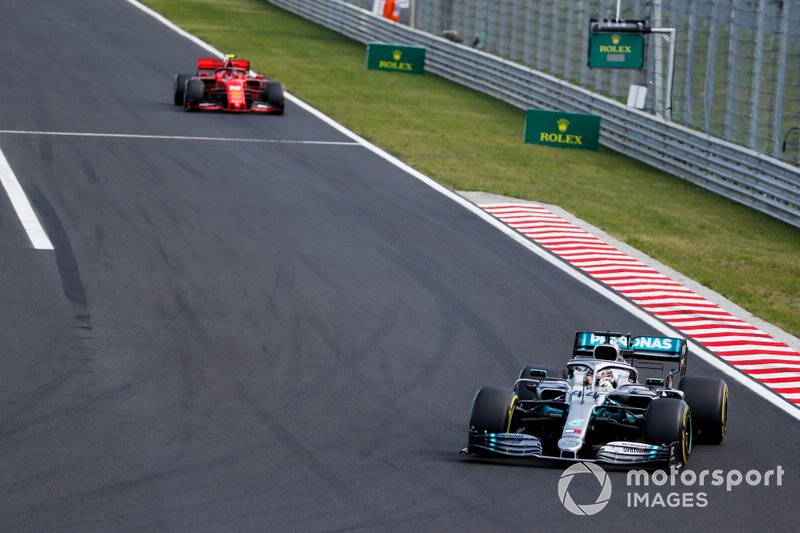 Lewis Hamilton, Mercedes AMG F1 W10, Charles Leclerc, Ferrari SF90