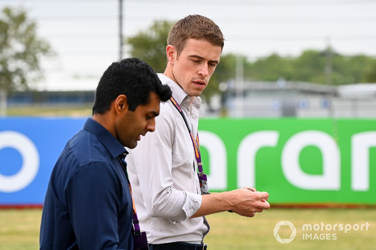 Karun Chandhok, Sky TV y Paul di Resta, Sky, TV caminan por la pista