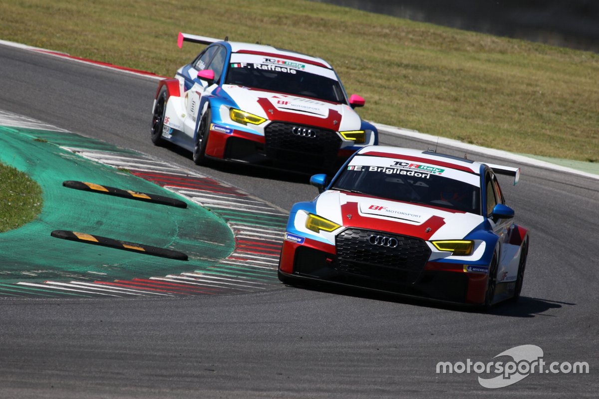 Eric Brigliadori, BF Motorsport, Audi RS 3 LMS TCR, davanti a Francesca Raffaele, BF Motorsport, Audi RS 3 LMS TCR