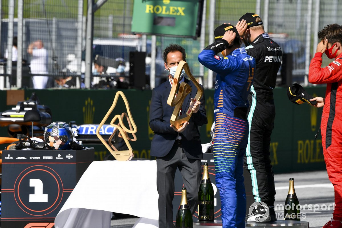 Podio: tercer lugar Lando Norris, McLaren celebra