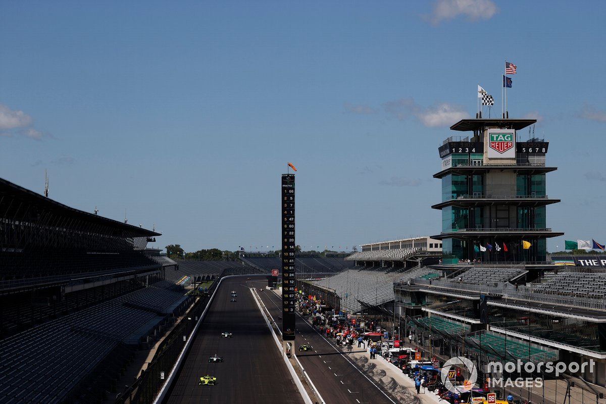 Simon Pagenaud, Team Penske Chevrolet, Dalton Kellett, A.J. Foyt Enterprises Chevrolet