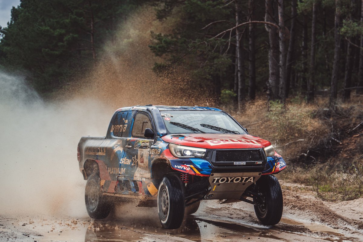 Kuba Przygoński, Timo Gottschalk, Toyota Hilux