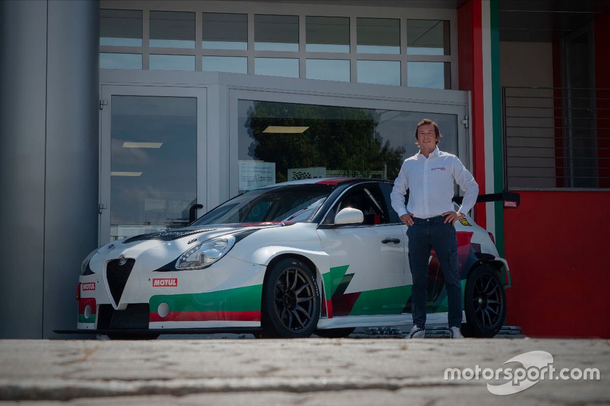 Jean-Karl Vernay, Team Mulsanne, Alfa Romeo Giulietta Veloce TCR