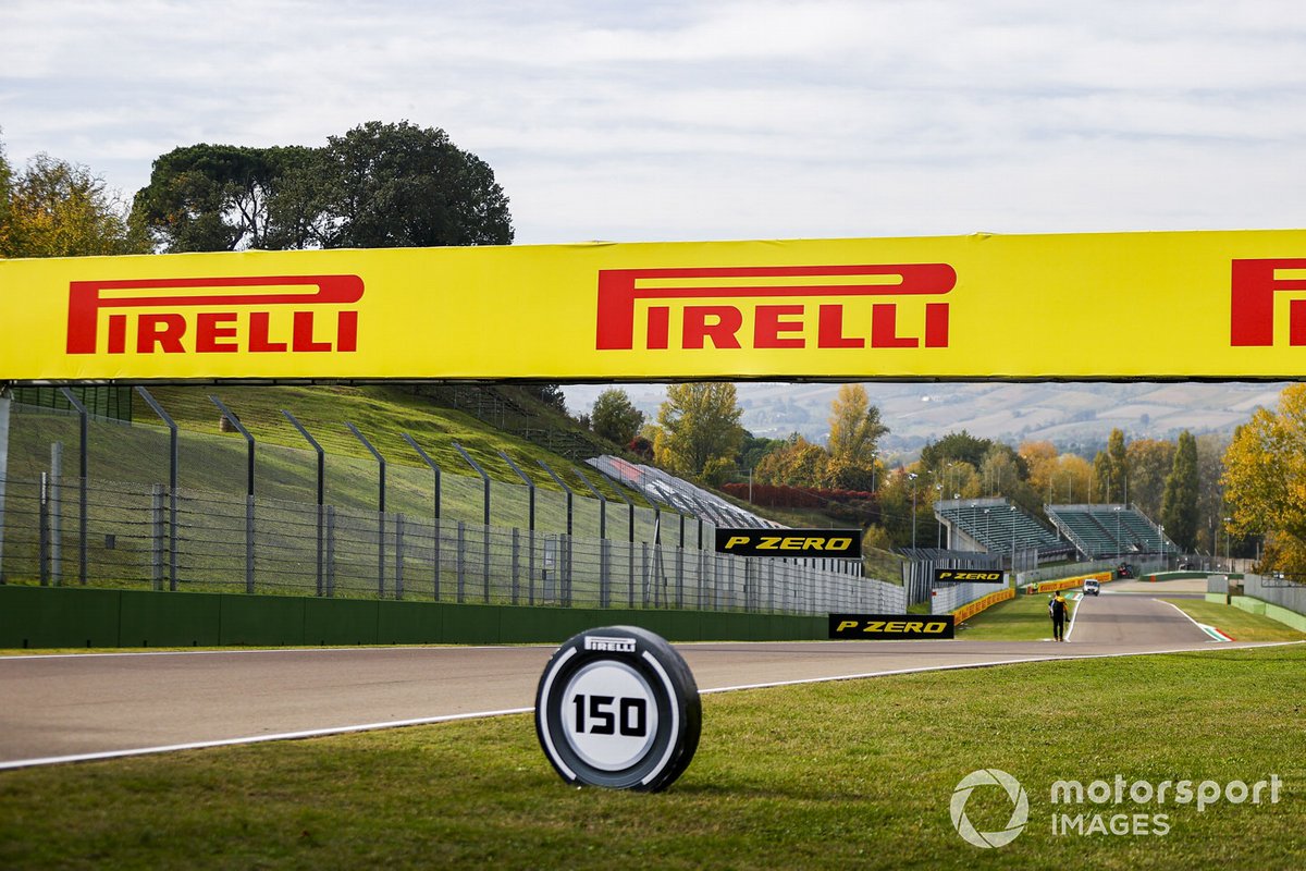 Panneaux Pirelli