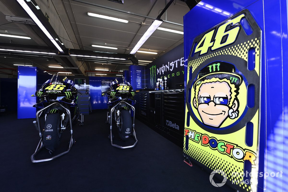 Box: Valentino Rossi, Yamaha Factory Racing