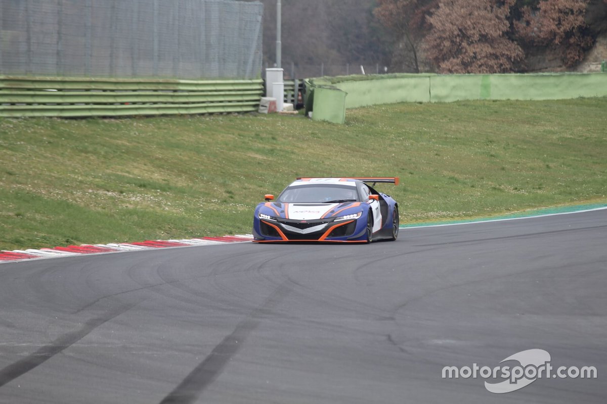Honda NSX GT3, Nova Race